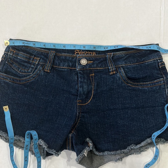 Women’s denim Shorts Size 7 - Picture 5 of 7